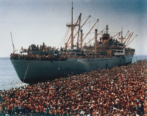 Very-crowded-ship-620x492
