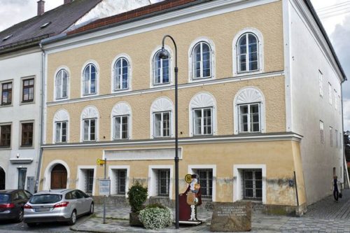 The-house-were-Adolf-Hitler-was-born-in-Braunau-Austria