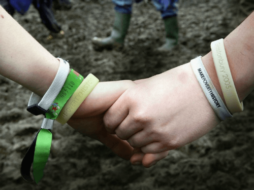 dont-touch-me-wristbands-sweden