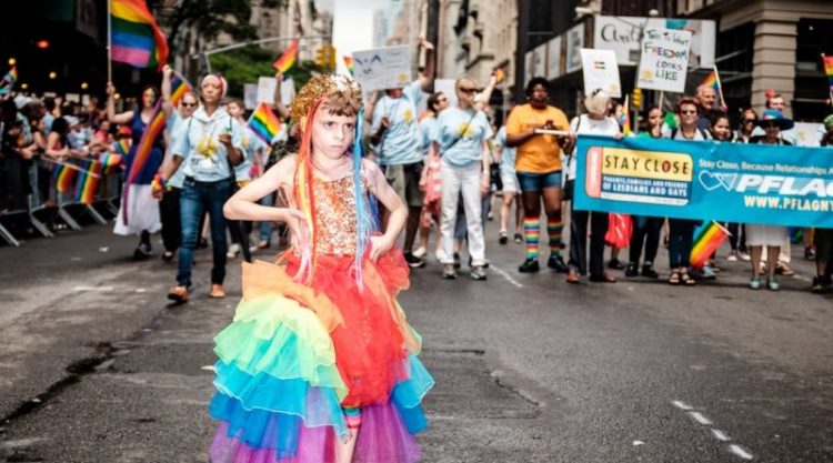 gay-pride-NY-2015-800x445-750x417.jpg